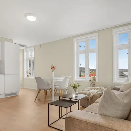 Contemporary City-apartement With Views Of The Dock! *